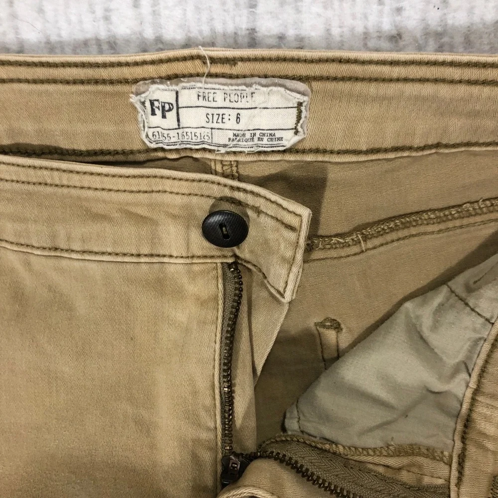 Free People Tan Khaki‎ Utility Patch Knee Pants Size 6